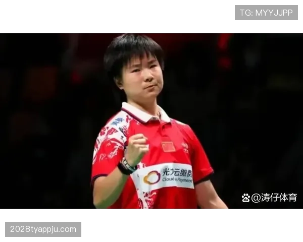 何冰娇一开口说话声音居然这么甜，好像明星下凡似的真没想到！