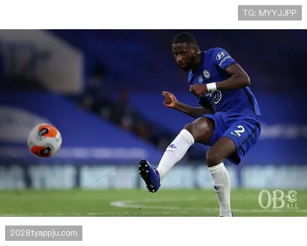 吕迪格与斯莫林防线站位为何呈现分散化趋势